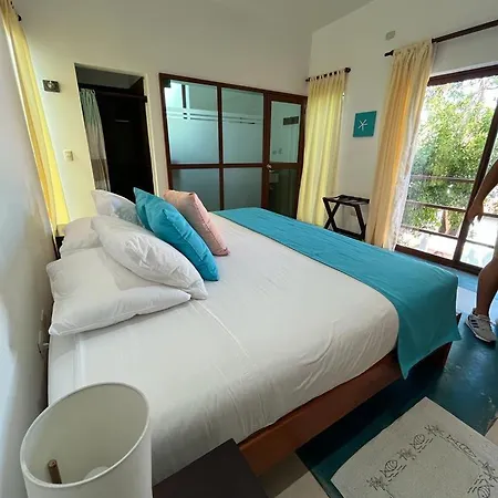 Cormorant Beach House Puerto Villamil Extérieur photo